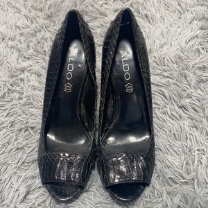 Aldo black peep toe